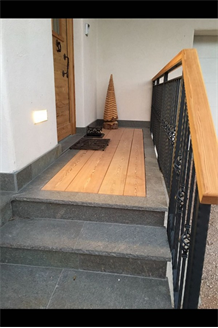 scale in porfido e legno 
