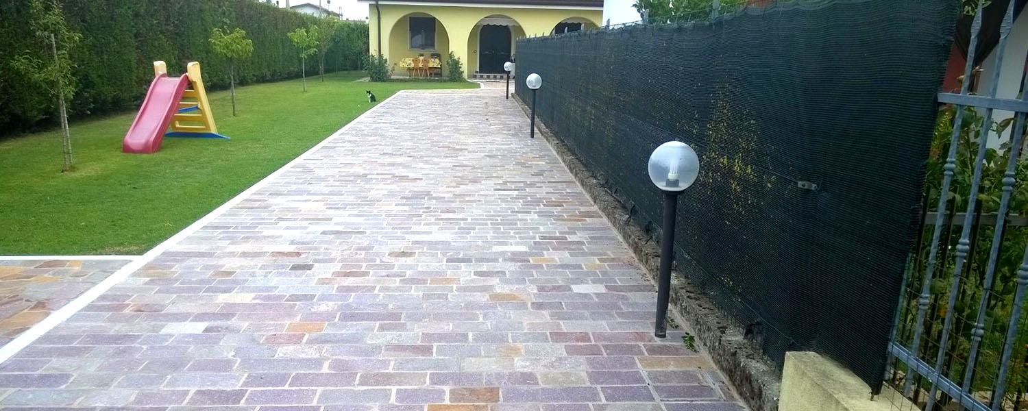 Porphyry driveway laid in uncertain work